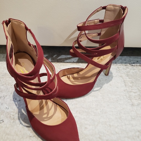 Red leather/suede ladies pump - Picture 4 of 5